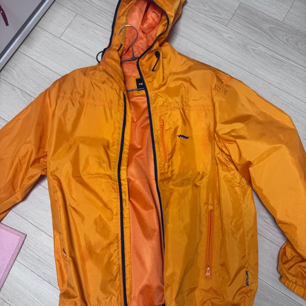 예스아이씨 오렌지 바람막이 M