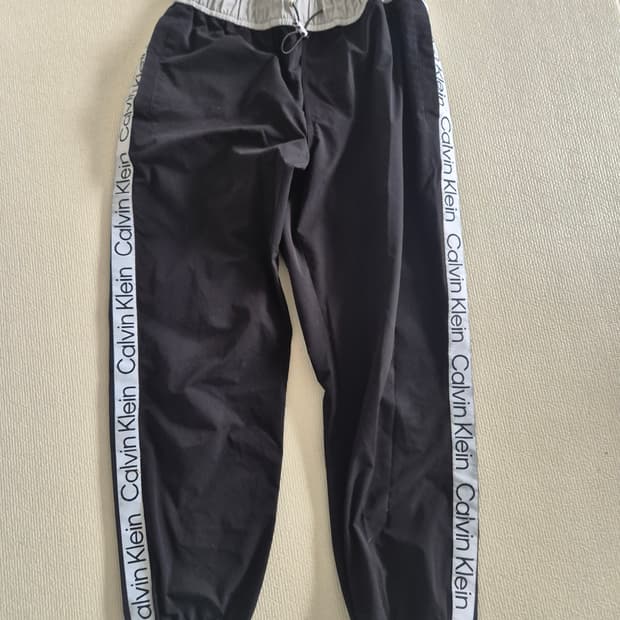 캘빈클라인 트레이닝바지 판매합니다