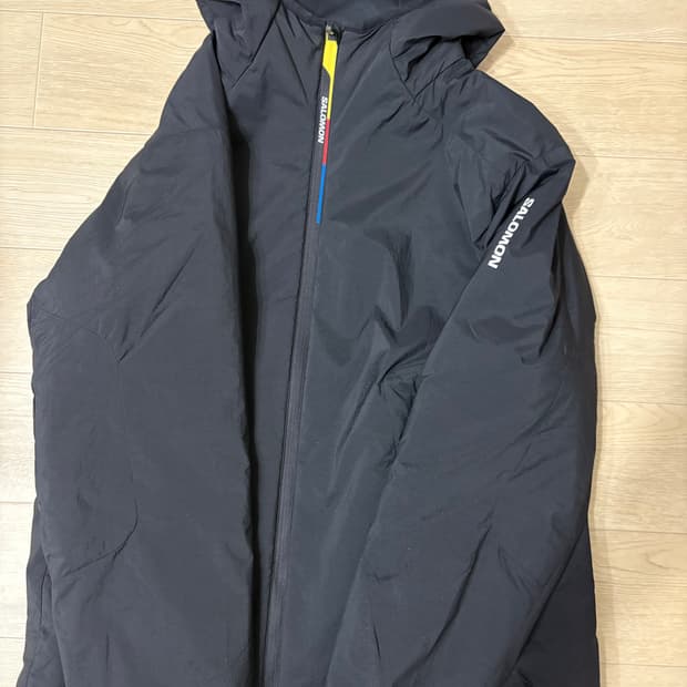 살로몬 모디세이 패딩 M사이즈