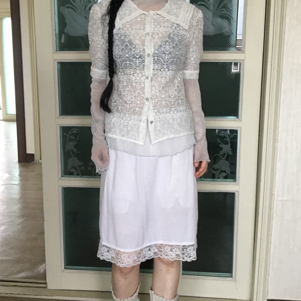 Ornament pattern sailor collar blouse