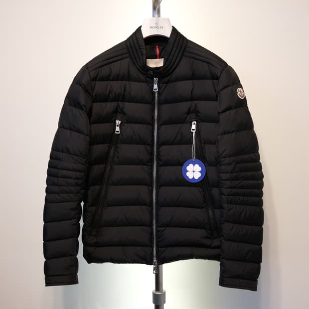 몽클레어 아미오트 쇼트 다운 자켓