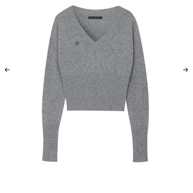 새상품) 보헤미안서울 앙고라 브이넥 니트 