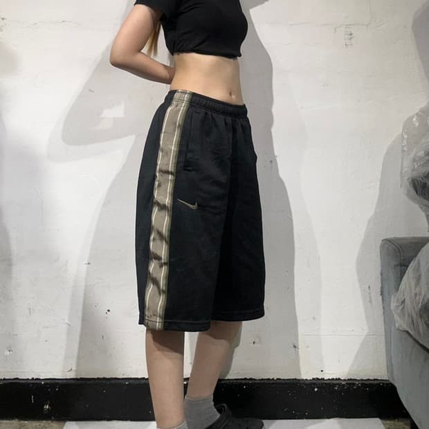 00s 나이키 블랙 버뮤다 팬츠 사이드 라인 반바지 M