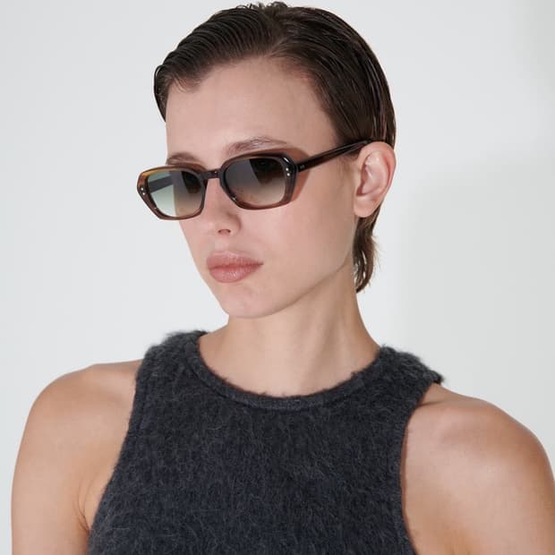 아워레가시 earth 선글라스