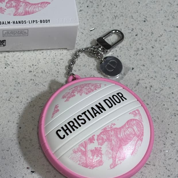 디올 리미티드 핸드크림+키링
