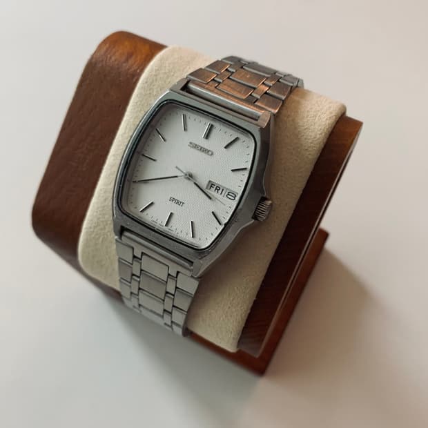 세이코 Seiko SPRIT 쿼츠 데이 데이트 A86