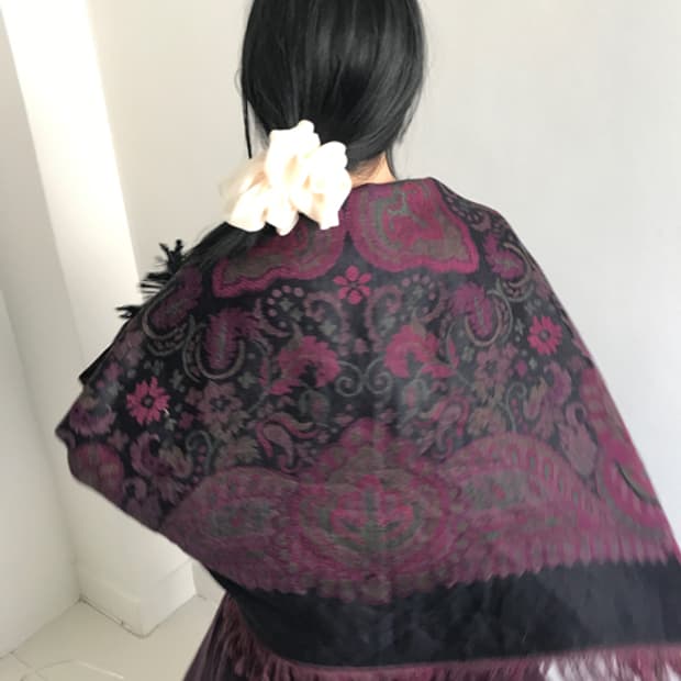 Oriental cape muffler 