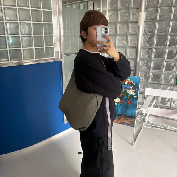 SOFT NYLON COCOON SHOULDERBAG 나일론 코쿤 숄더백