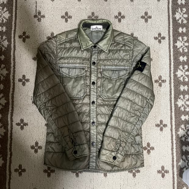 스톤아일랜드 경량 패딩 셔츠