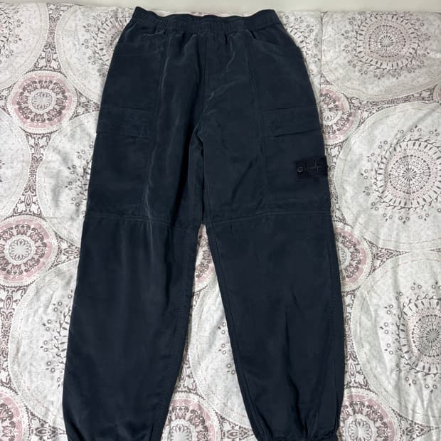 정품 스톤아일랜드 24시즌 고스트피스 카고 팬츠 네이비