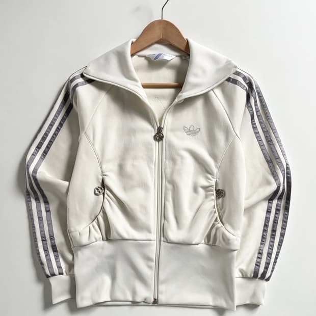 Adidas 아디다스 글리터로고 실버 우먼 크롭 트랙탑