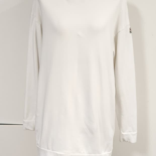 몽클레어 키즈 로고패치 크림화이트 백프릴 후드 원피스 14Y