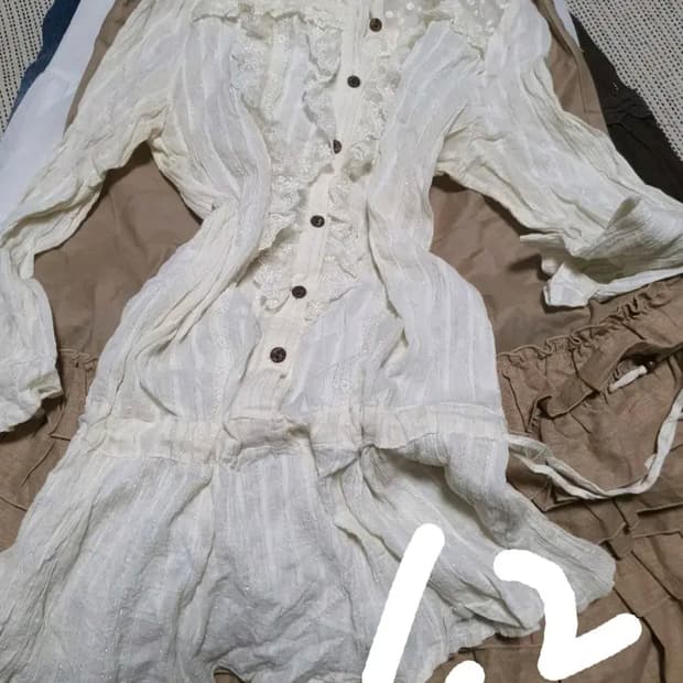 내일 업로드할 물건들입니다~! 업로드 전 구매시 벌당 2천원 할인해드려요