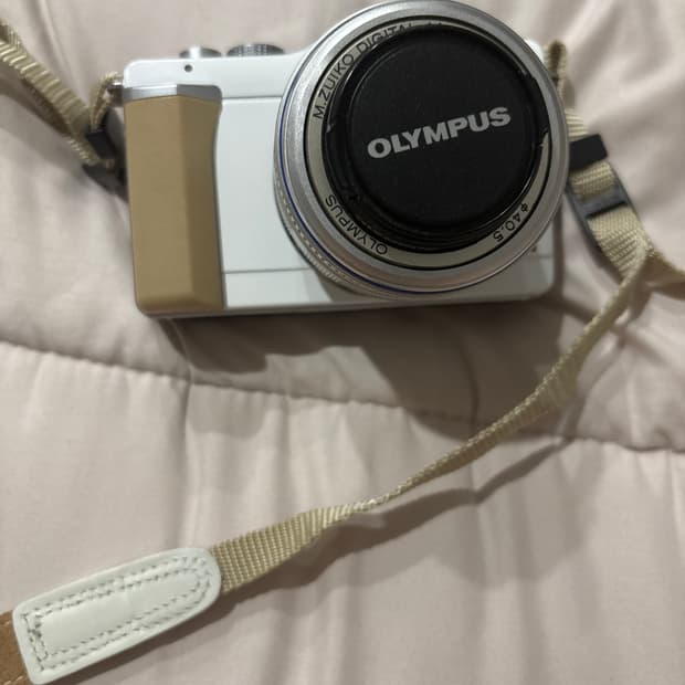 올림푸스 PEN EPL1 