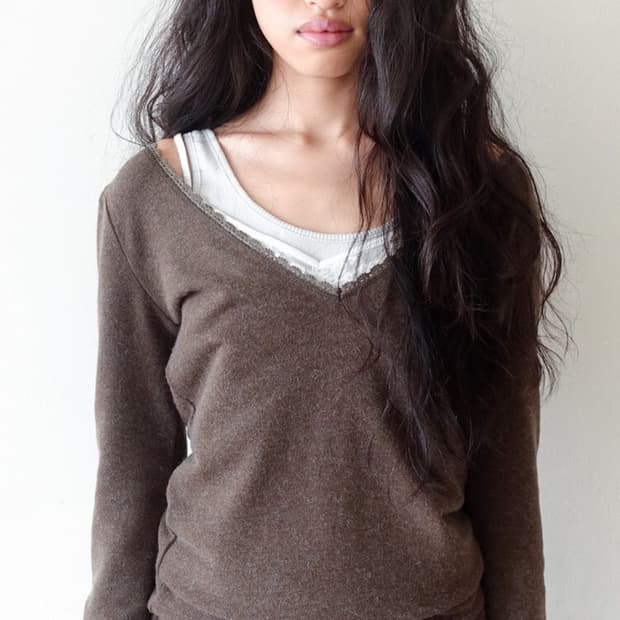 샵페어리 iris long top (khaki)