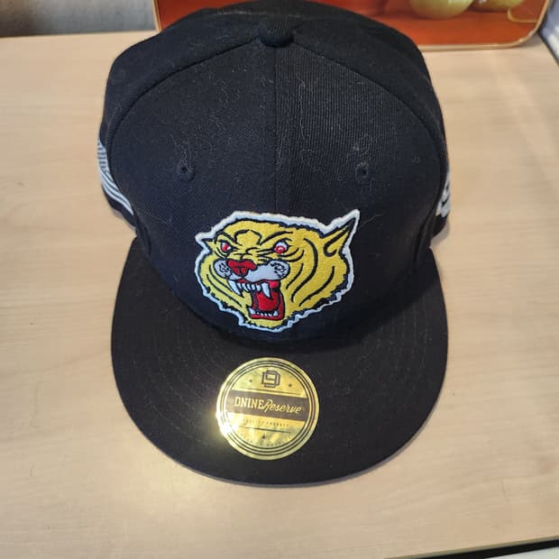 🐯D9 Reserve 타이거 스냅백🧢