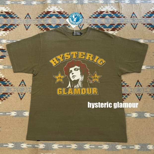 [L] 히스테릭 글래머 그레이트풀 HYS 티셔츠 올리브
