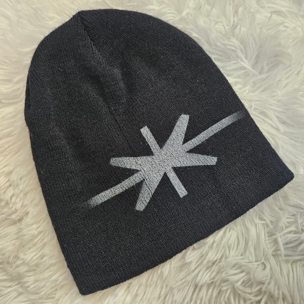 키드밀리 베이지 머천다이즈 비니 블랙