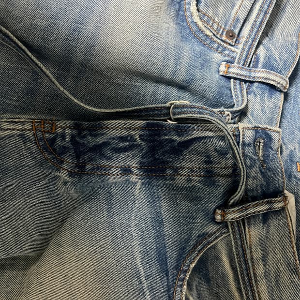 아크네 벨티드 데님 쇼츠 29