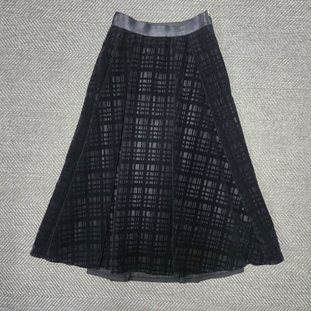 듀엘 벨벳 플리츠 스커트 밴딩치마 블랙