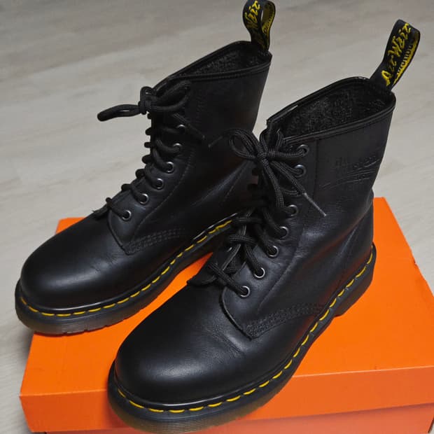 닥터마틴 1460 워커 부츠
