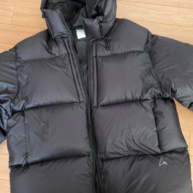 로아 패딩 24fw  XL사이즈 ROA