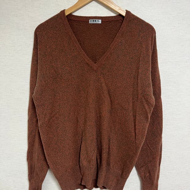 PRGR 100% 캐시미어 브이넥 니트