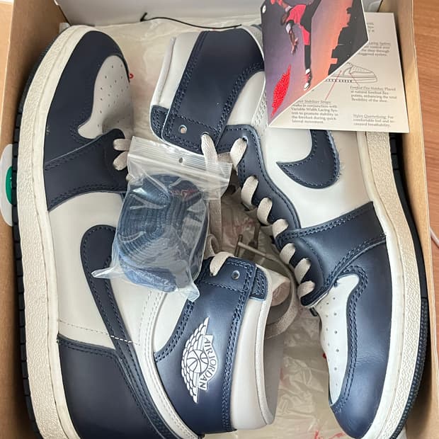 나이키 조던1 85 컬리지 네이비 265