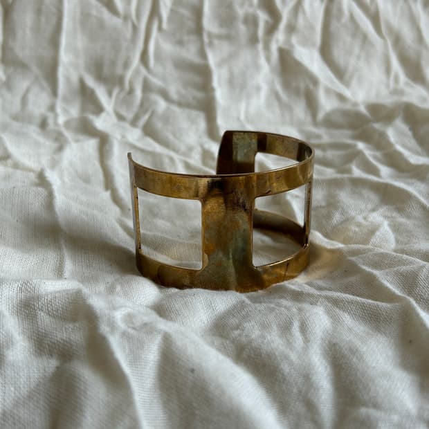 스퀘어 홀 뱅글