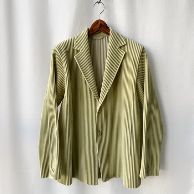 이세이 미야케 옴므 플리세 플리츠 테일러드 자켓 베이지 그린 2사이즈