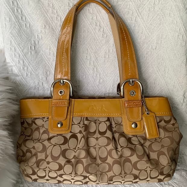 🧡 Coach 머스타드 컬러 숄더 백 13742