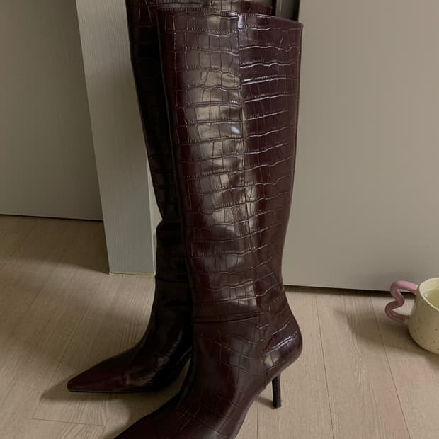 (새상품) 자라 버건디 레더 부츠 38