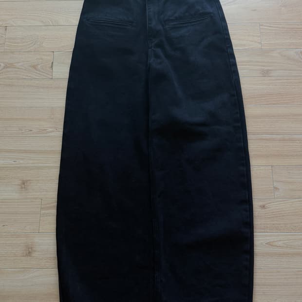 아이엘 커브드 팬츠[48]