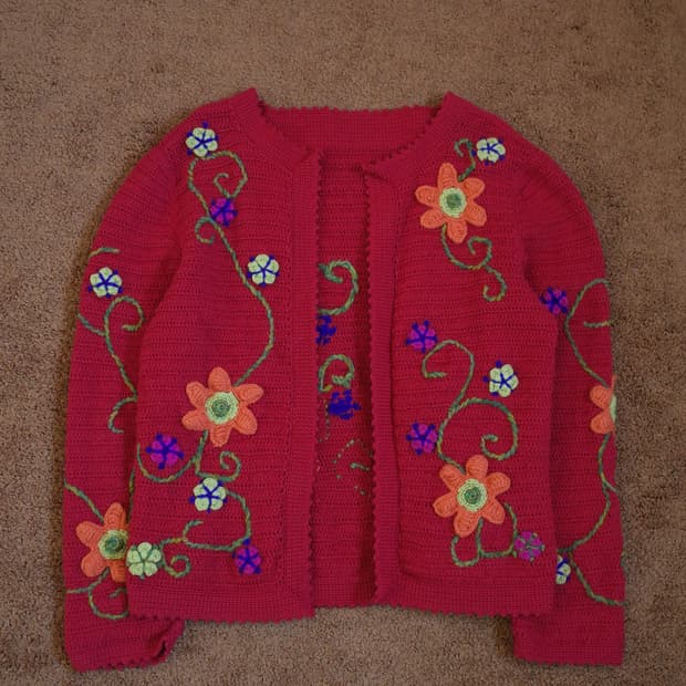 핸드메이드 플라워 패턴 니트 가디건