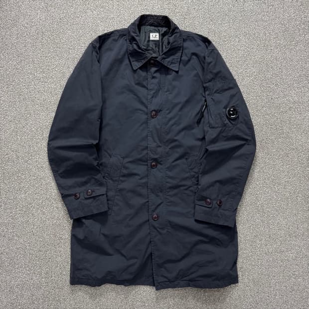 CP컴퍼니 나일론 트렌치코트