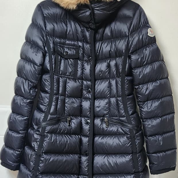 [정품] 몽클레어 패딩 헤르민퍼 블랙 사이즈 1 (여성용) 새상품급