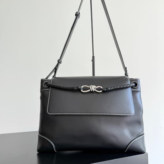 Bottega Veneta보테가베네타 신상 디아고 가죽 크로스백 메신저백