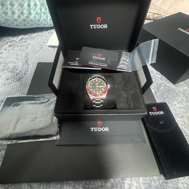 튜더 블랙베이 58gmt 신품급