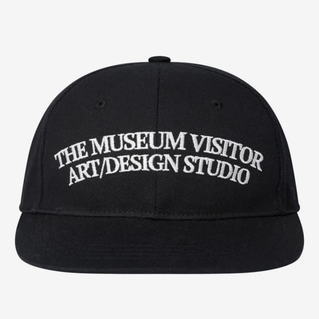 더뮤지엄비지터 모자 네이비 새거