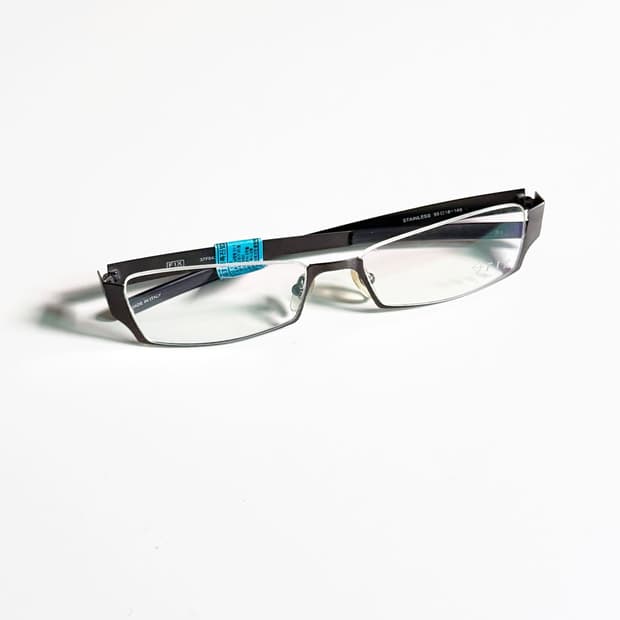 FIX 다크 그레이 메탈 스퀘어 역반무테 빈티지 안경