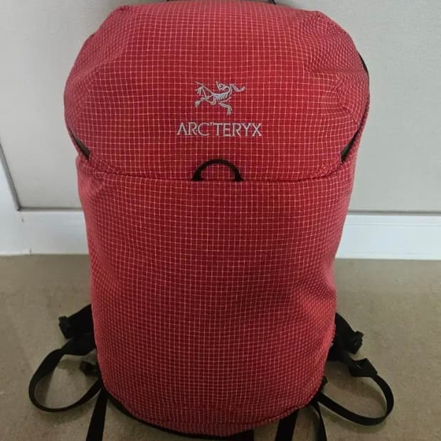 아크테릭스 컨실 15 레드