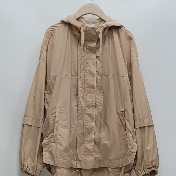 써스데이아일랜드 20SS 루즈핏 후드 바람막이 점퍼 / 여 S 베이지