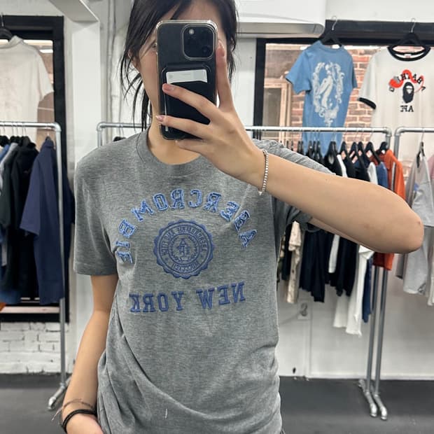 아베크롬비 아치로고 그레이 티셔츠