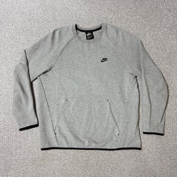 [정가 10만원] 나이키 테크팩 롱슬리브 XXL