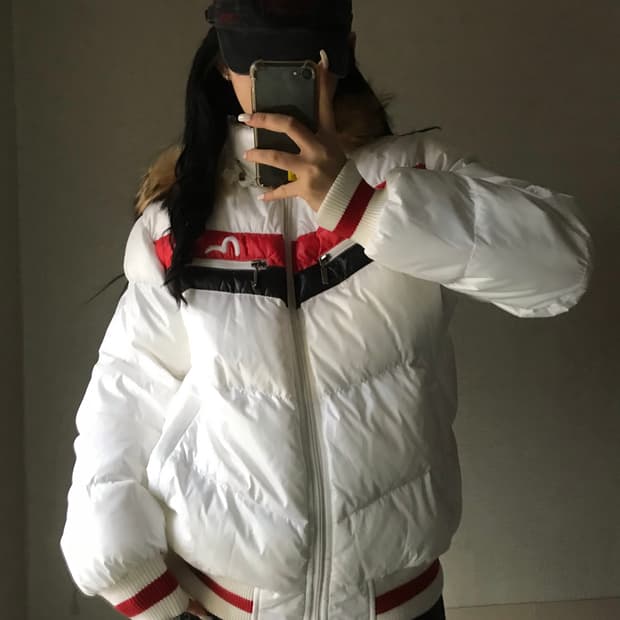 에비수 화이트 울프죠 패딩