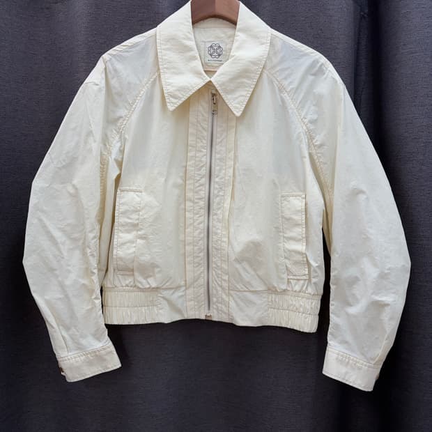 컨디션 최상) 앳코너 스티치 봄버 자켓 아이보리 점퍼