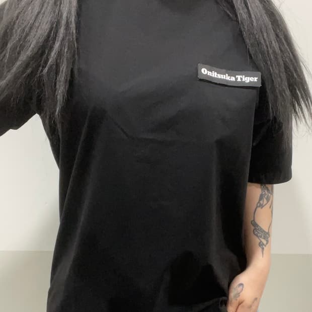 Onitsuka Tiger 오니츠카 타이거 벨크로패치 로고 반팔티셔츠
