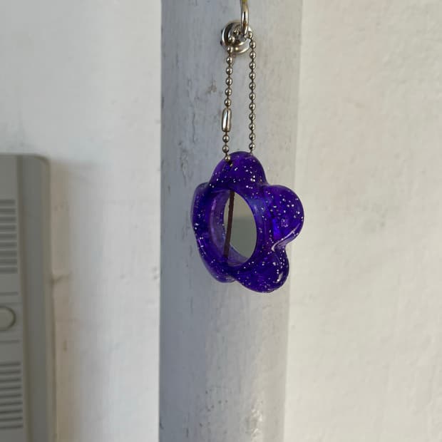 Flower Mirror Keyring
