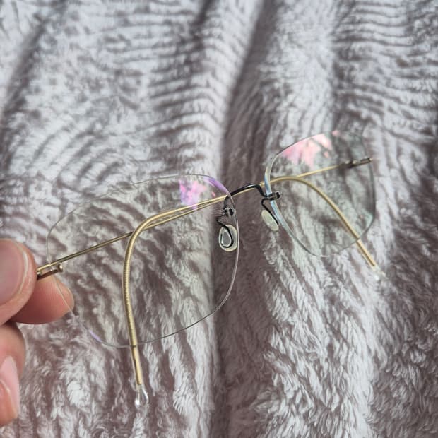 린드버그 스피릿 티타늄 무테