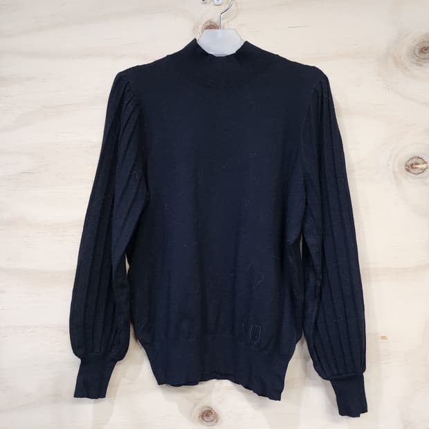 524) 반폴라 블랙 퍼프 니트